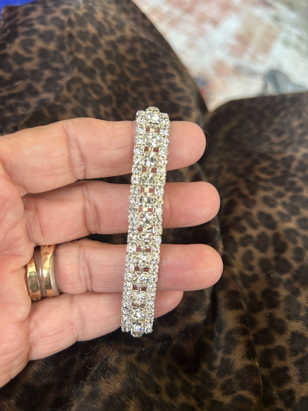 Crystal Rhinestone Stretch Bracelet - Silver Sparkle